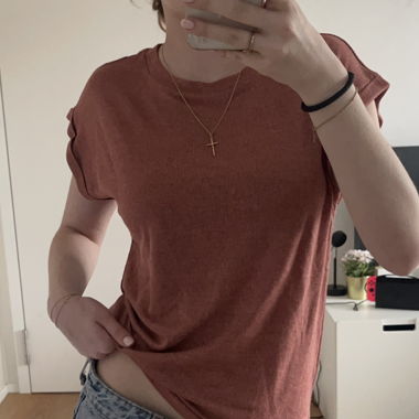 Altrosa mit Glitzer Shirt