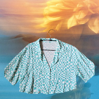 Chemise crop top style "psychédélique" turquoise