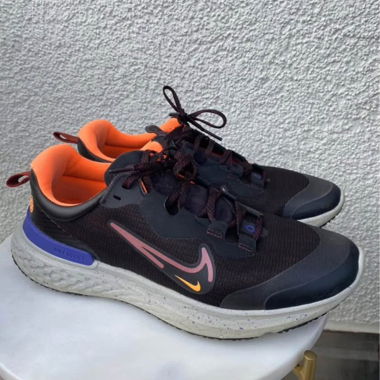 Nike Schuhe 