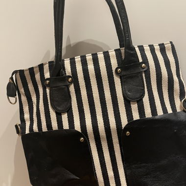 Handtasche