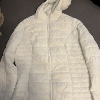 White packable down jacket XL