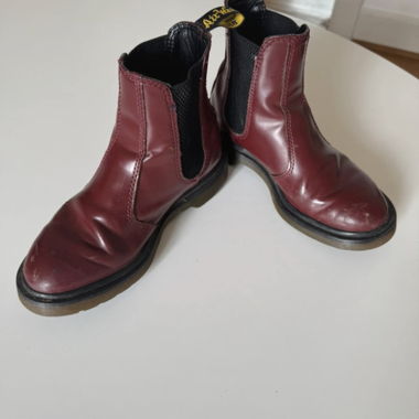 Bottes Chelsea Dr. Martens rouge cerise taille 36