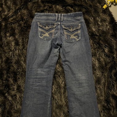 perfect y2k jeans with cute details 