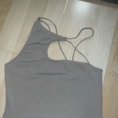 Crop top one arm