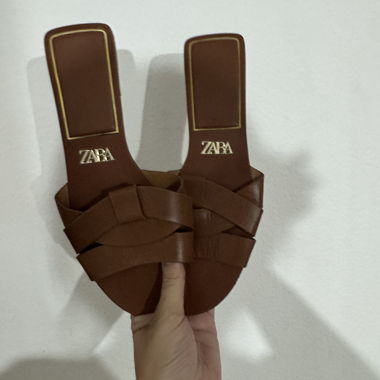 ZARA braune Slides