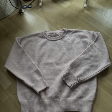 Pale pink sweater 