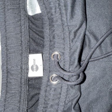 Schwarze Shorts mit Kordelzug