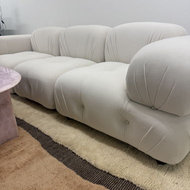 Weisses modulares Sofa