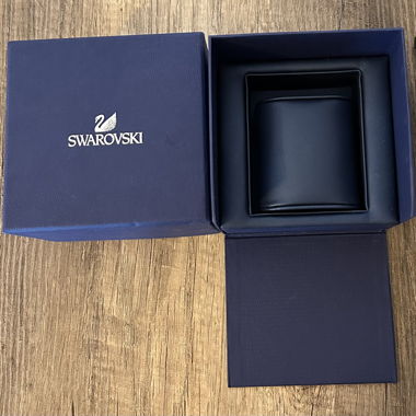Swarvoski boîte sans la montre 