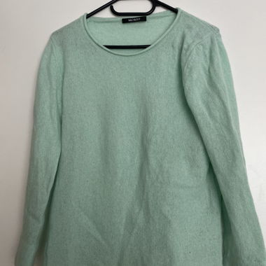 Navyboot mint cashmere sweater