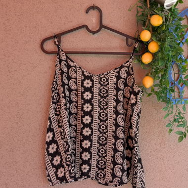 Hollister patterned camisole top