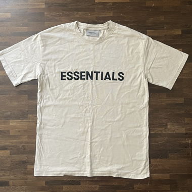 Essentials T-shirt