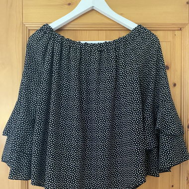 Off-Shoulder Bluse