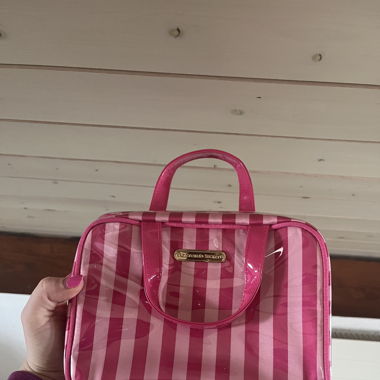 Victoria‘s Secret Pink makeup bag