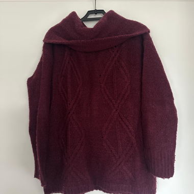 Rot/Bordeaux-Pullover
