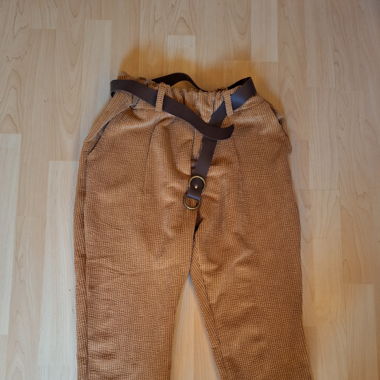 Braune Hose