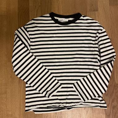Maglia a maniche lunghe a righe