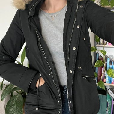 Parka Zara schwarz in ausgezeichnetem Zustand - Grösse XS