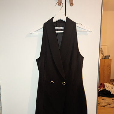 Schönes, elegantes Kleid (Mango) in schwarz