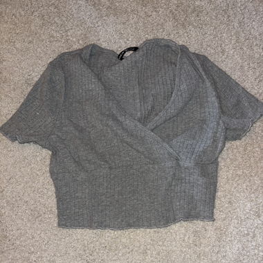 Graues Top