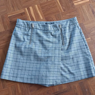 Stradivarius Skort Size 42