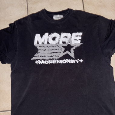 MORE MONEY MORE LOVE - T-Shirt