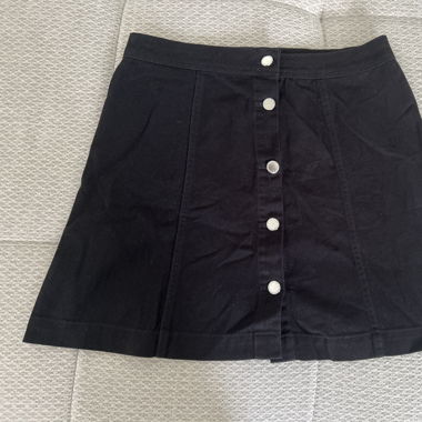 Jupe noir boutons 