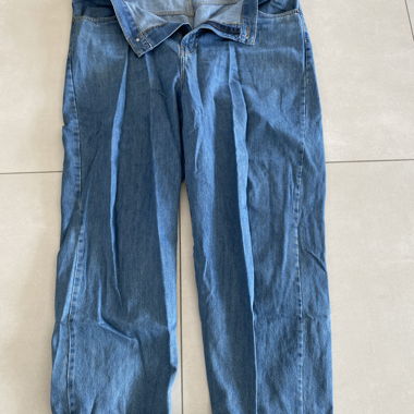 Jean bleu coupe large