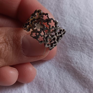 Cutout Metal Ring