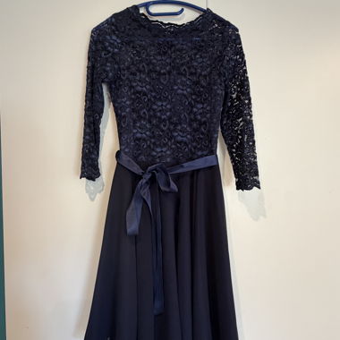 Robe en Dentelle Bleu Marine