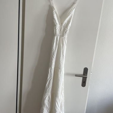 Weisses Trägerkleid