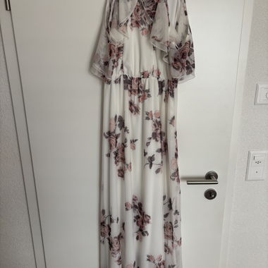 White floral cold-shoulder maxi dress