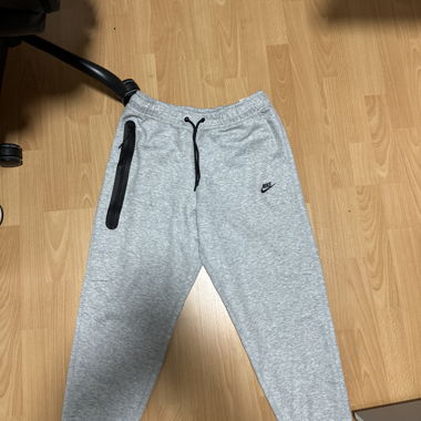 Nike Tech Anzug grau