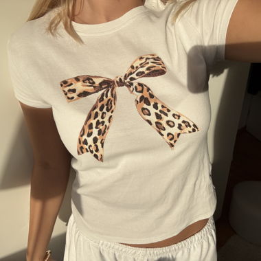T-shirt carino con fiocco e stampa leopardo