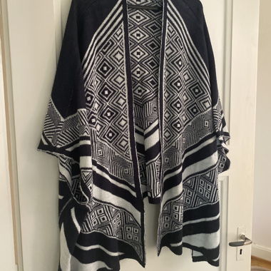 Chicorée kimono bleu foncé et blanc