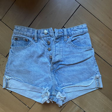Short en jean clair Zara