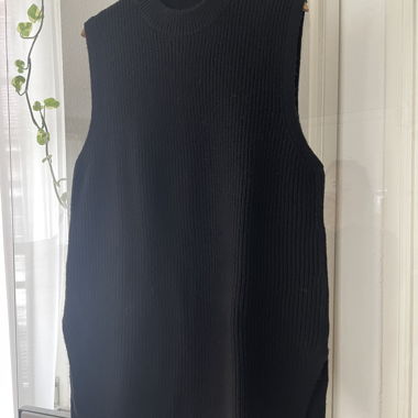 Gilet smanicato in maglia grossa nera