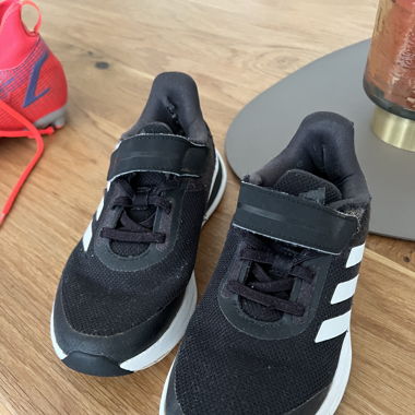 Adidas Schuhe 