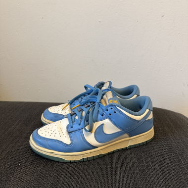 Nike Dunk Low