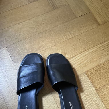 Vagabond Slippers