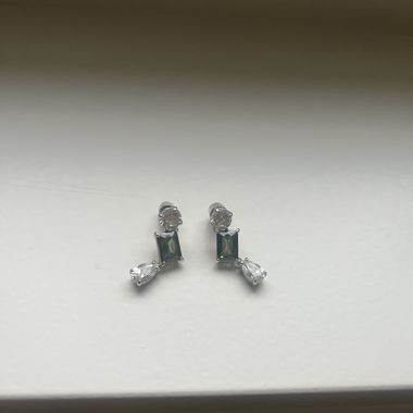 Silberfarbene Ohrstecker Swarovski 