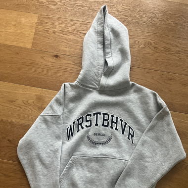 Worst behavior Hoddie