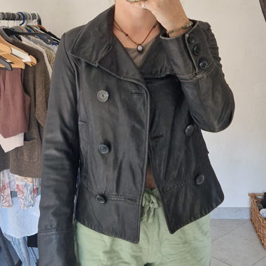 Giacca di pelle nera in stile vintage
