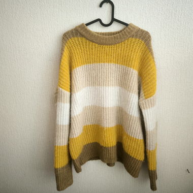 striped sweater/ pullover