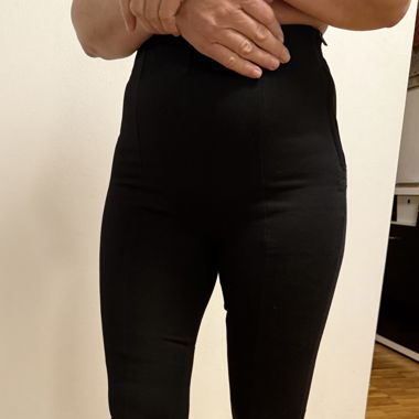 Pantalon noir Zara fendu en bas, taille XS