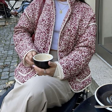 Veste matelassée, rose, fleurie