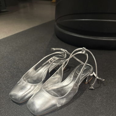 Sandalen mit Absatz