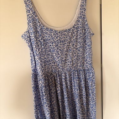 Blaues Blumen Hosenkleid 