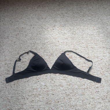 Soutien-gorge noir sans armatures