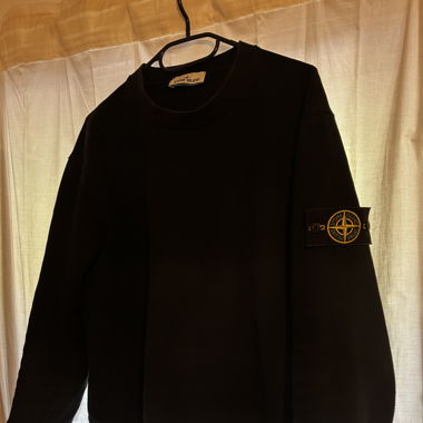 Pull stone Island